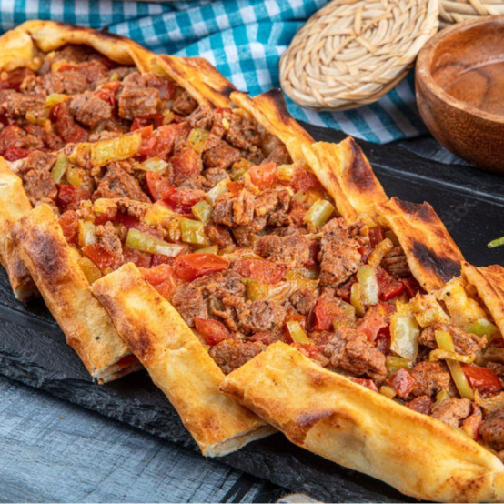 Kuşbaşılı Pide